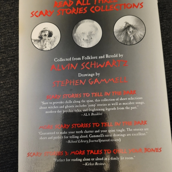 Books - Picture 3 of 6